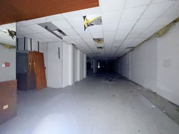 Local comercial en venda a Santander - calle concha espina