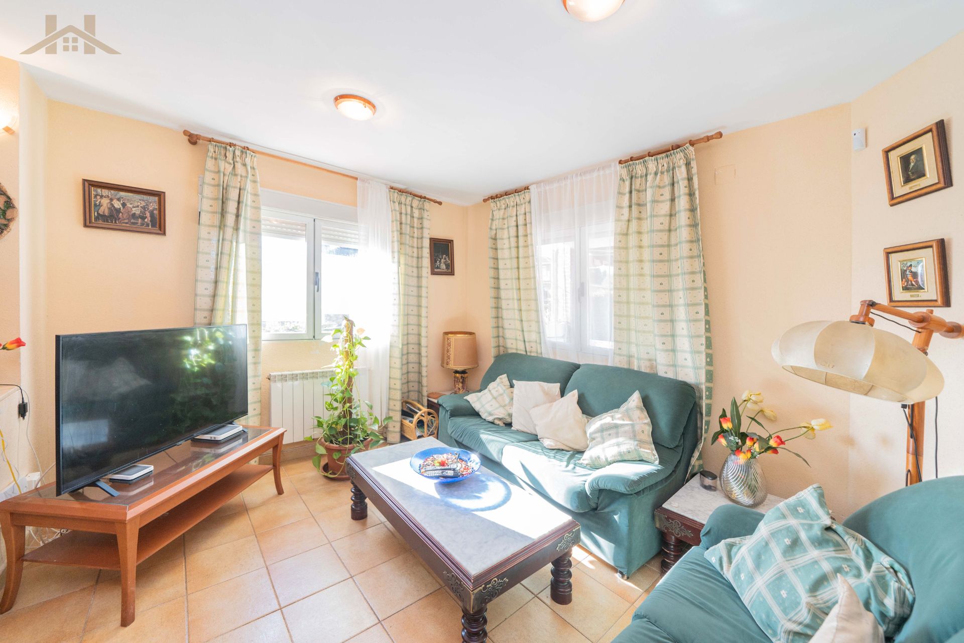 Living room of House or chalet for sale in Villanueva del Pardillo  with Heating, Private garden and Terrace