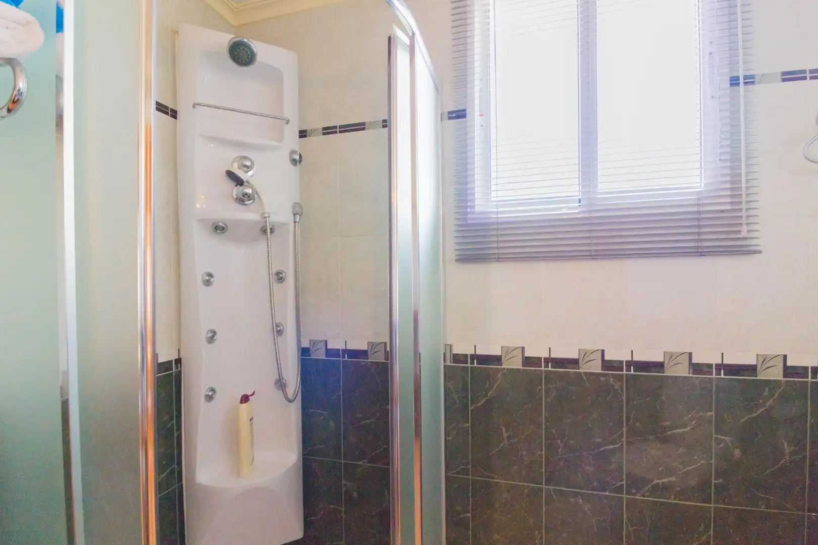 Baño de Piso en venta en Redován con Aire acondicionado, Terraza y Trastero