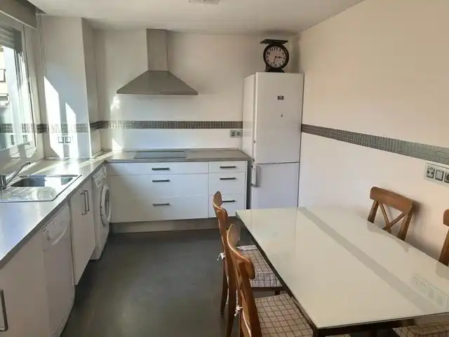 Cuina de Pis en venda en Córdoba amb Aire condicionat, Terrassa i Traster