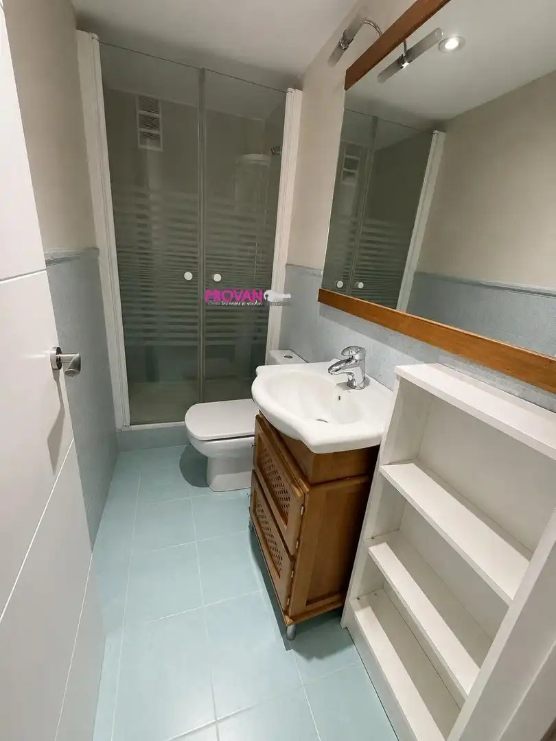 Bathroom of Flat for sale in Torrejón de Ardoz  with Air Conditioner, Heating and Private garden