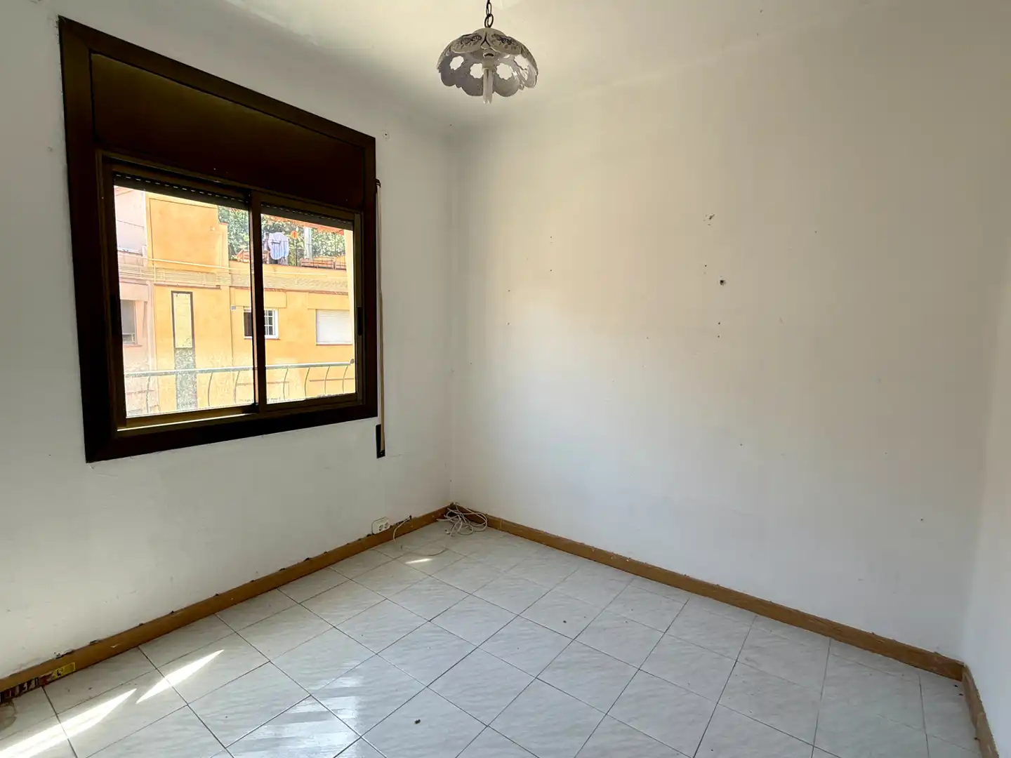 Habitación de Casa adosada en venta en Barcelona con Calefacción, Terraza y Balcón