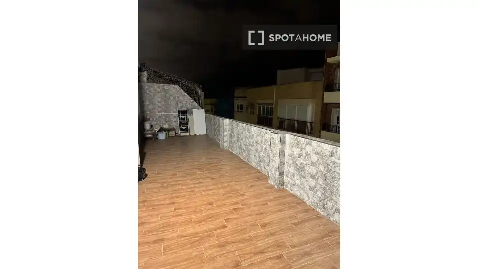 Terrace of Flat for share in Alicante / Alacant  with Air Conditioner, Heating and Furnished