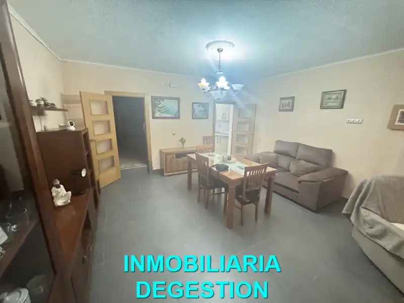 Casa adosada en venta en La Zarzuela - San José - Belén
