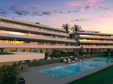 Àtic amb piscina en venda a Estepona Pueblo