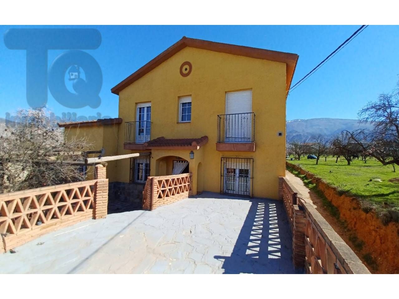 Vista exterior de Casa o xalet en venda en Dúrcal amb Calefacció, Jardí privat i Terrassa