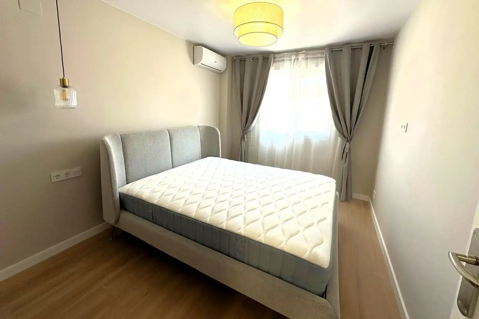 Habitación de Ático en venta en Torrevieja con Aire acondicionado, Calefacción y Terraza