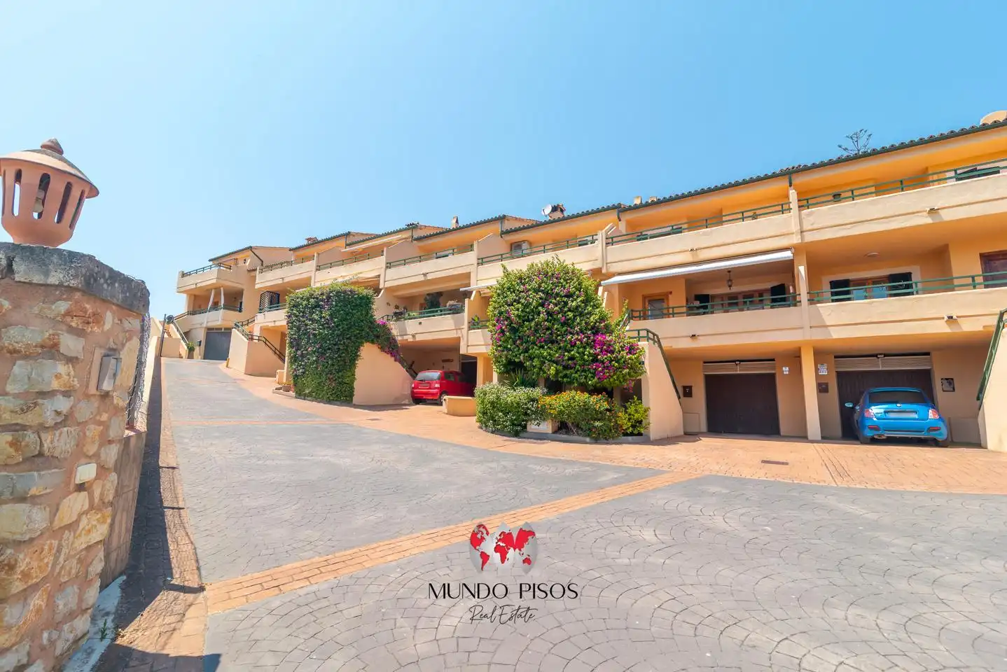 Vista exterior de Casa adosada en venta en Calvià con Aire acondicionado, Calefacción y Terraza