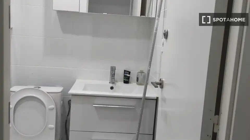 Room in Pubilla Cases