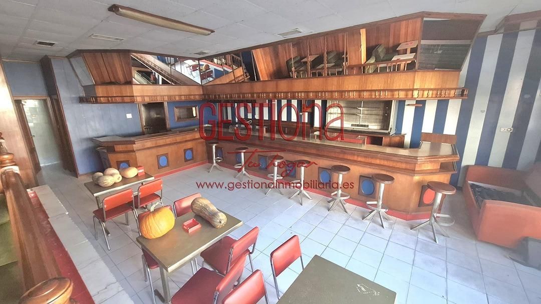 Local en venta en Santa María de Cayón con Amueblado