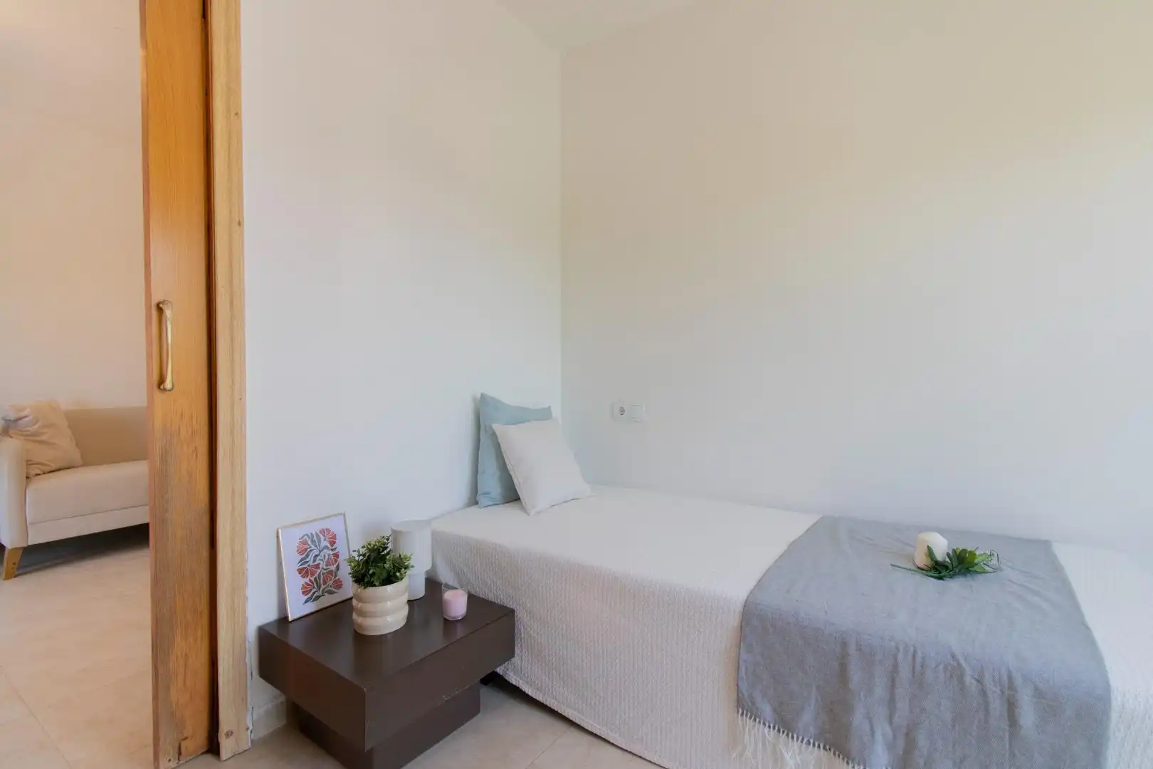 Habitación de Apartamento en venta en Estivella con Amueblado y Balcón