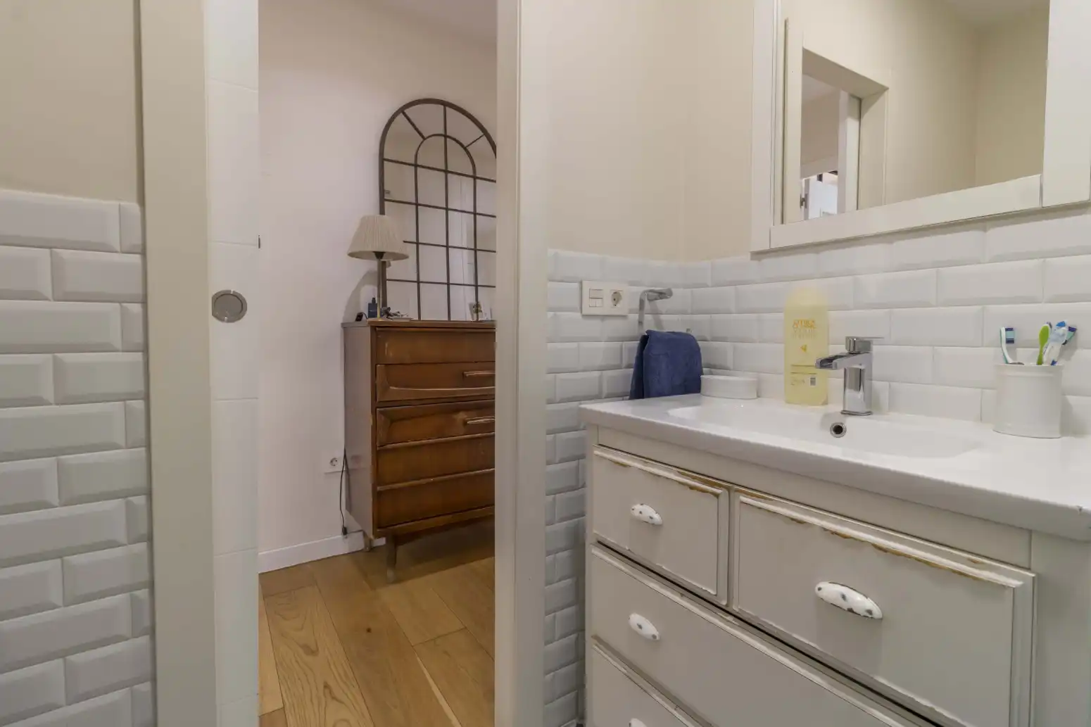 Baño de Piso en venta en Sevilla con Aire acondicionado y Balcón