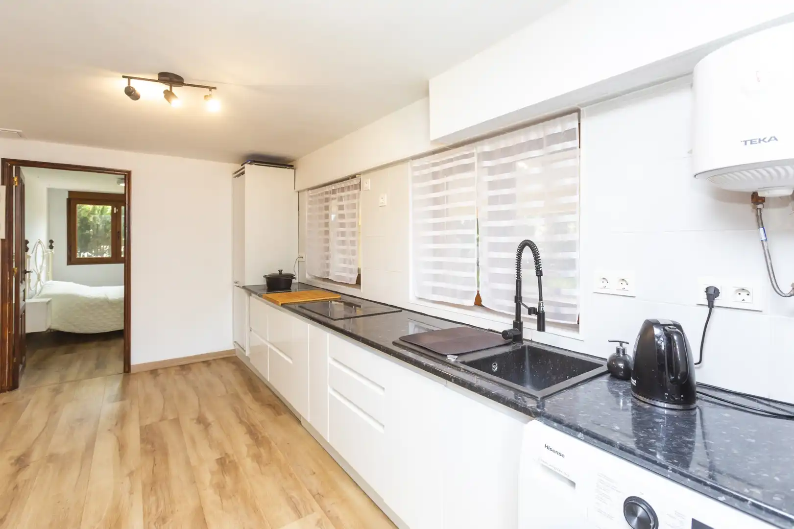 Küche von Haus oder Chalet zum Verkauf in Benicasim / Benicàssim mit Klimaanlage, Privatgarten und Terrasse