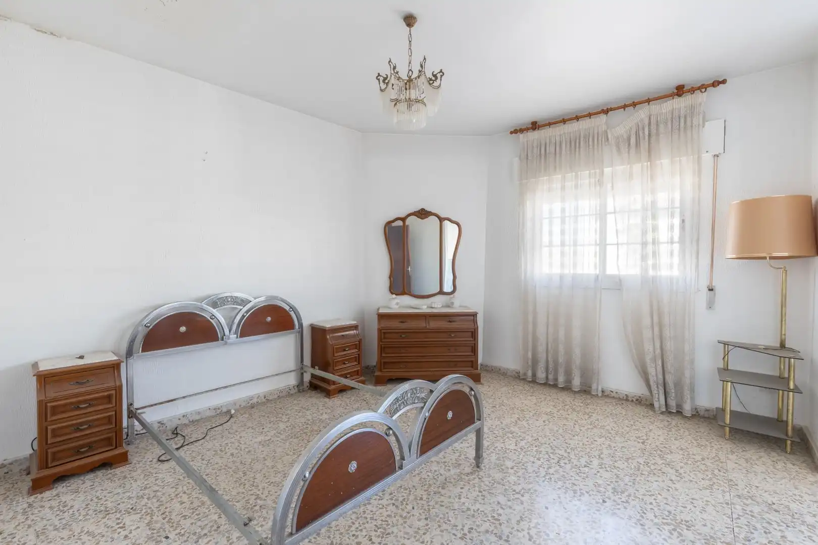Bedroom of Buildings for sale in La Zubia