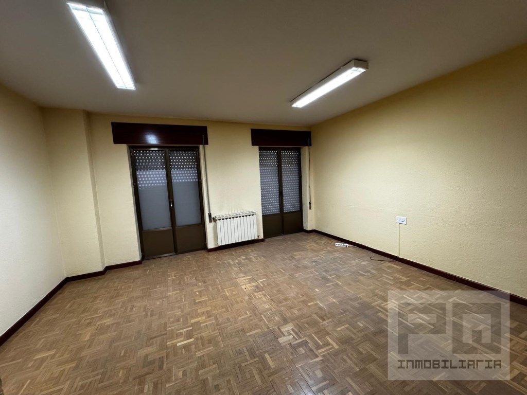 Flat for sale in Ávila Capital