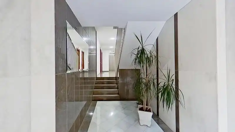 Flat with terrace for sale in Genil, imagen 3
