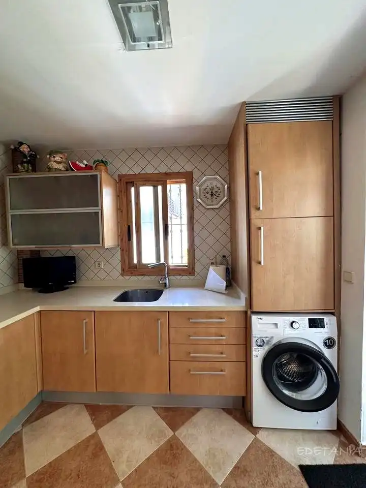 Cocina de Casa o chalet de alquiler en Moncada con Aire acondicionado, Jardín privado y Terraza