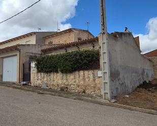 Exterior view of House or chalet for sale in Villares del Saz  with Air Conditioner, Terrace and Swimming Pool