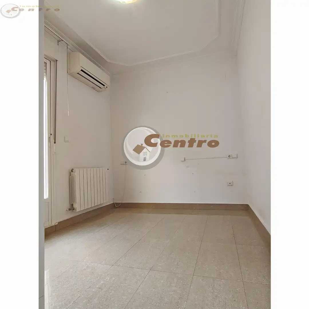 Piso en venta en Albacete con Aire acondicionado, Calefacción y Terraza