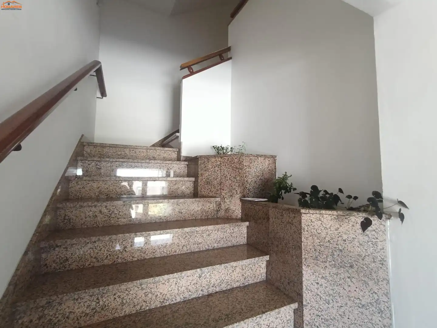Piso en venta en Tomiño con Calefacción, Terraza y Balcón