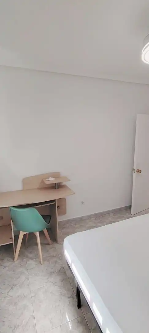 Schlafzimmer von Wohnung zur Miete in Salamanca mit Heizung, Möbliert und Ofen
