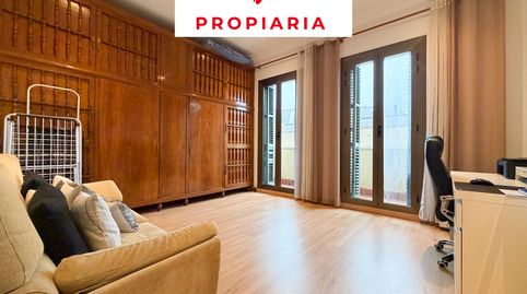 Foto 3 de Piso en venta en Sant Antoni, Barcelona Capital