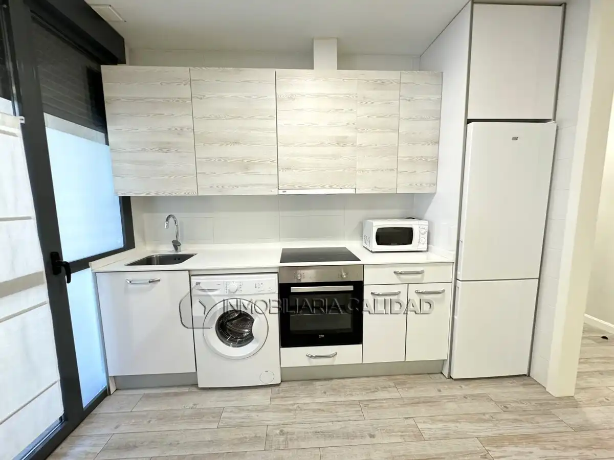 Kitchen of Flat for rent in Burgos  with Heating, Terrace and Furnished