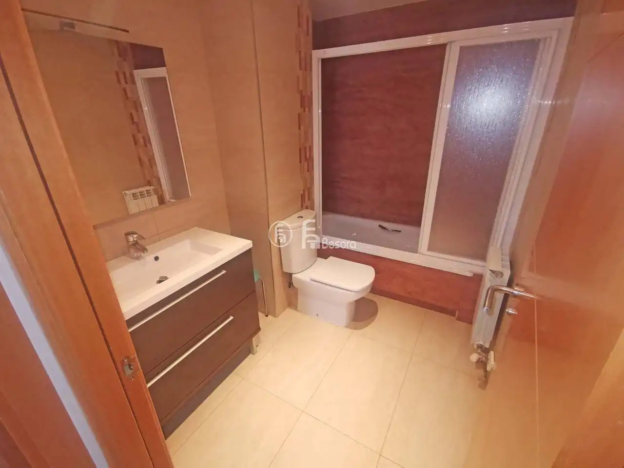 Bathroom of Flat for rent in Lleida  with Air Conditioner, Heating and Parquet flooring