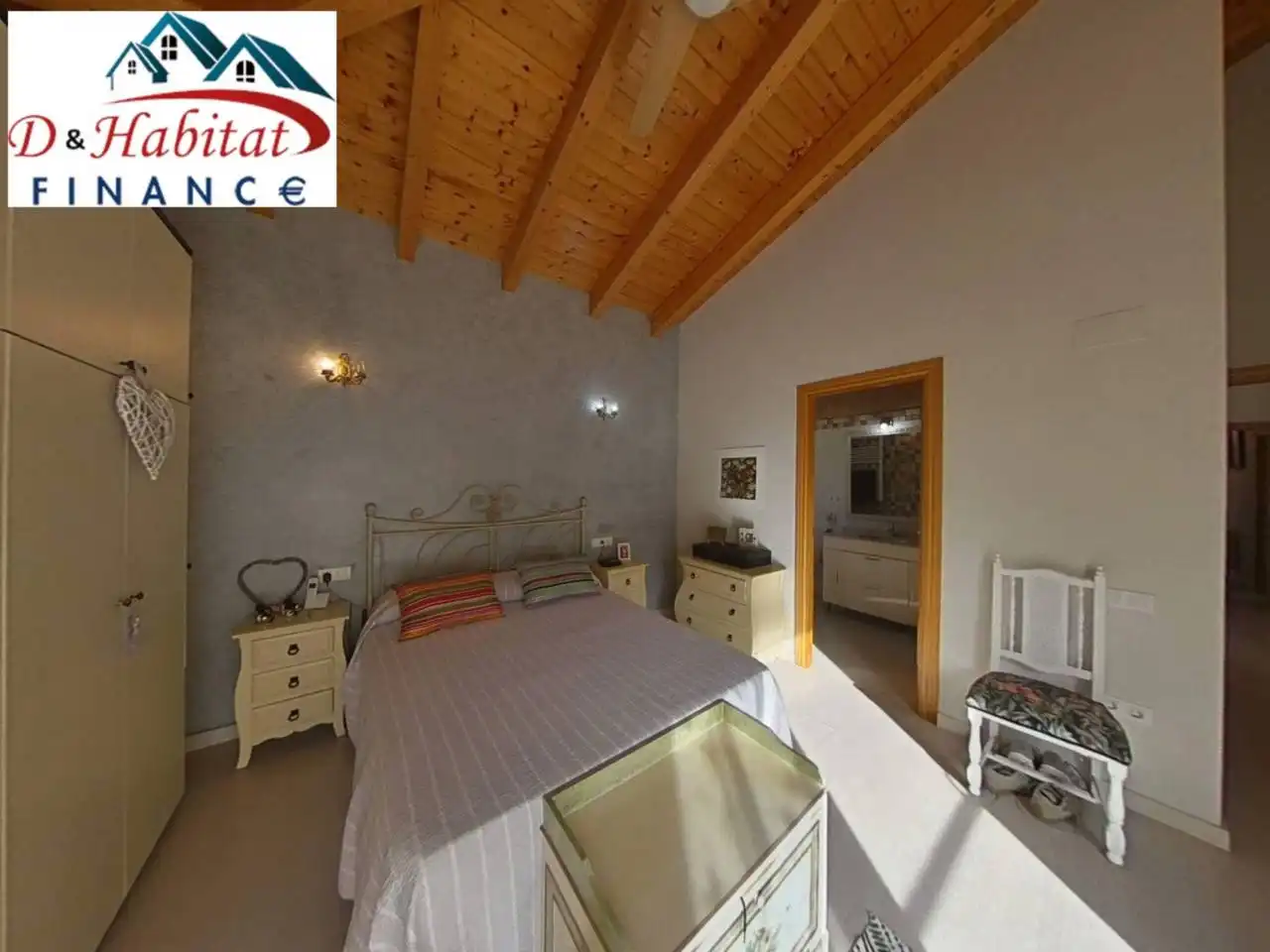 Bedroom of Houses for sale in Rubí  with Air Conditioner, Heating and Parquet flooring