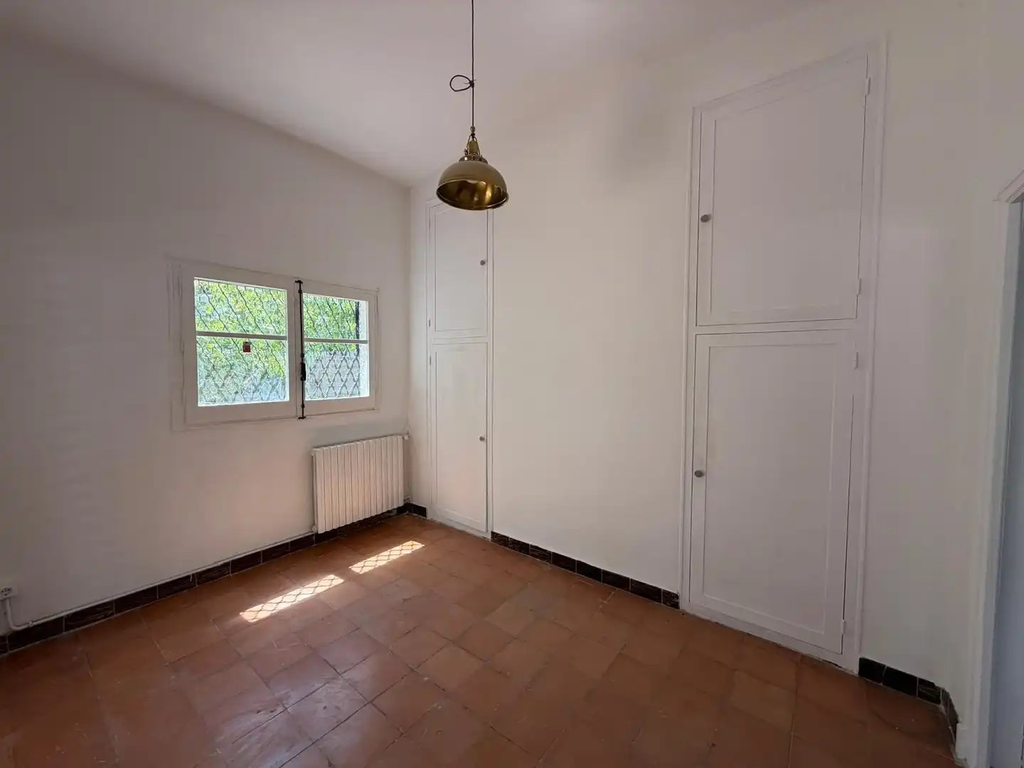Schlafzimmer von Einfamilien-Reihenhaus zur Miete in Girona mit Heizung und Terrasse