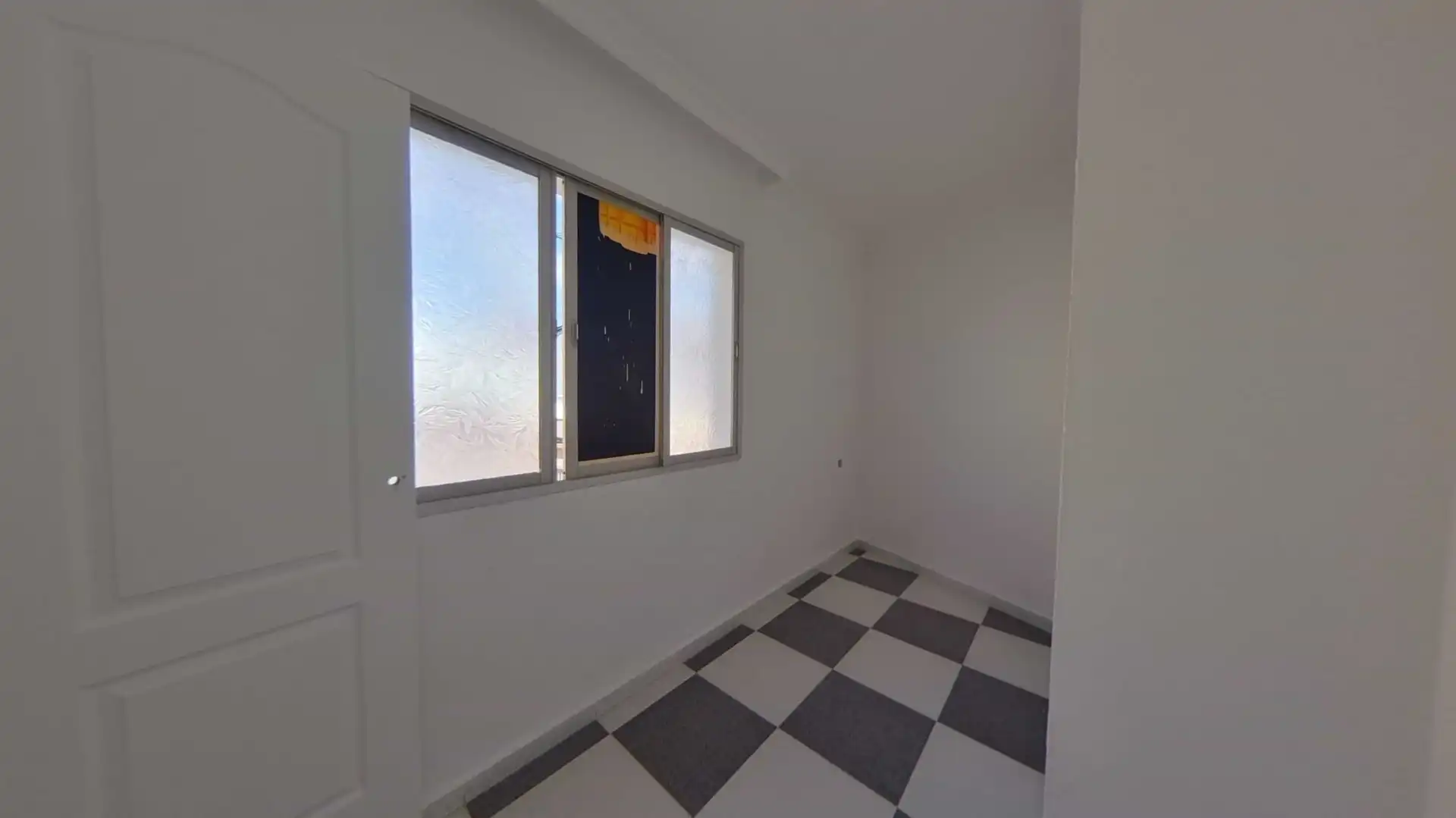 Flat for sale in La Línea de la Concepción
