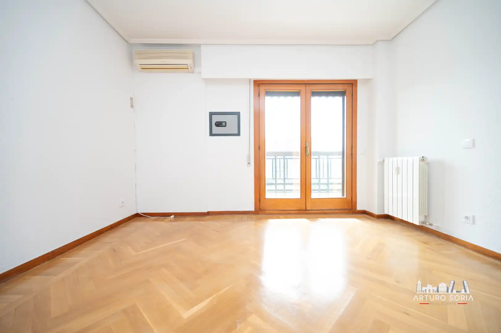 Sala de estar de Piso de alquiler en Madrid con Aire acondicionado y Piscina comunitaria