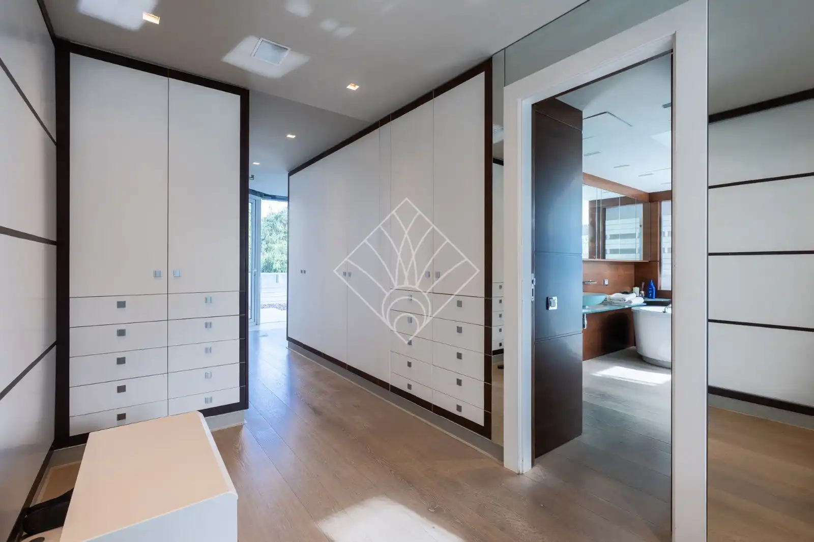 Houses for sale in Barcelona  with Air Conditioner, Heating and Terrace