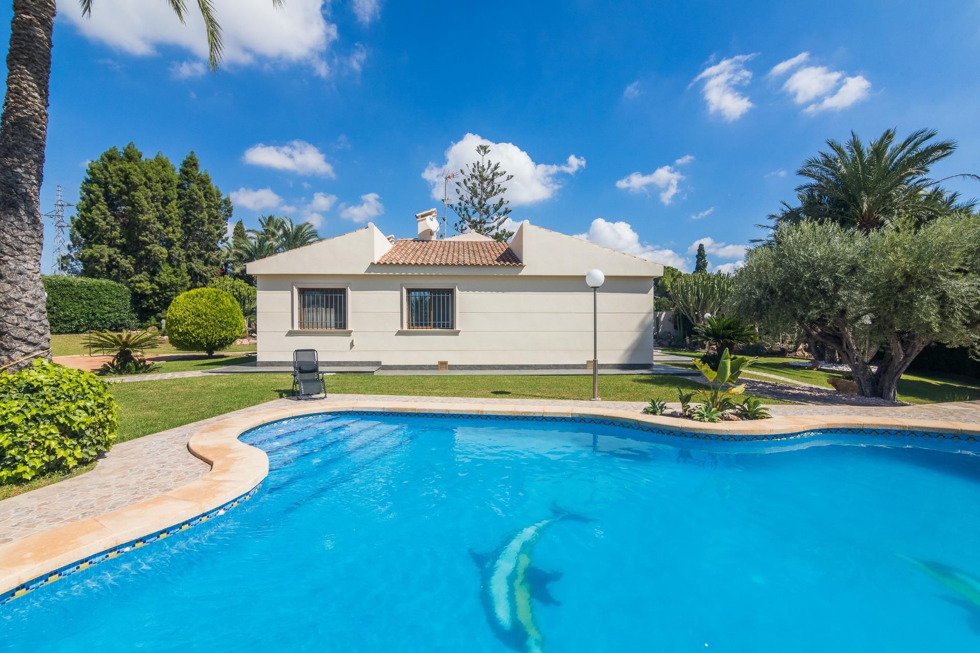 Garden of House or chalet for sale in Elche / Elx  with Air Conditioner, Heating and Private garden