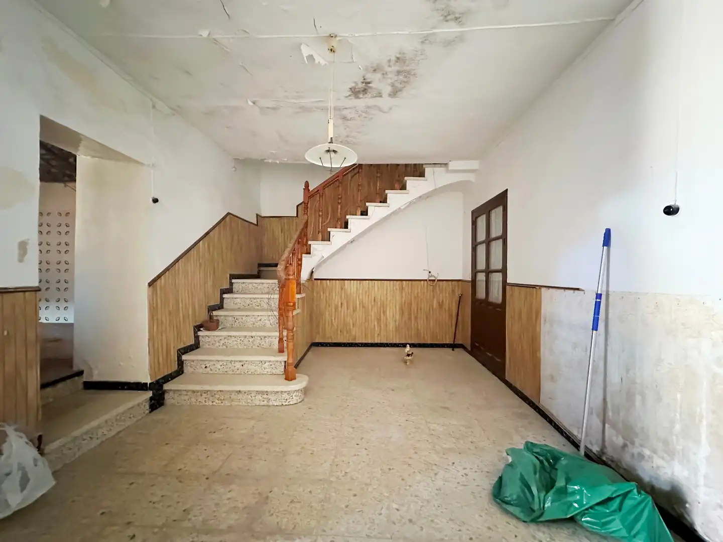 Casa adosada en venta en Campillos