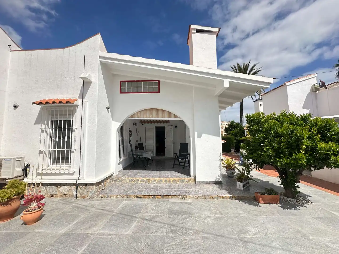 Vista exterior de Casa o chalet en venta en Orihuela con Aire acondicionado, Trastero y Amueblado