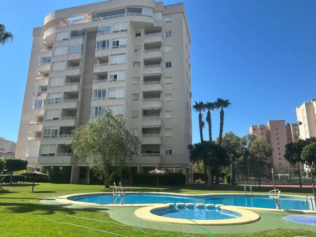 Apartamento con piscina en venta en Playa de San Juan - El Cabo de las Huertas