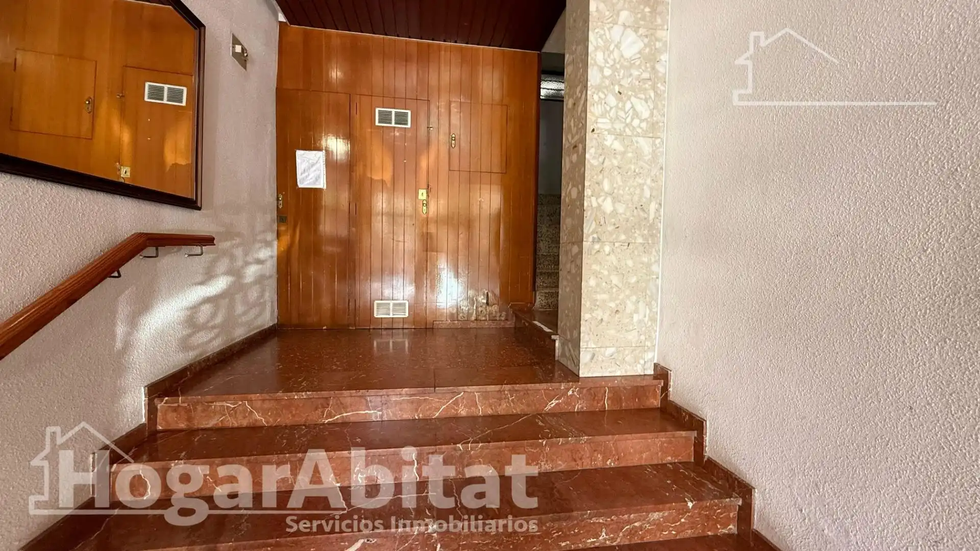 Flat for sale in Calle Xeresa, Plaza Elíptica - República Argentina