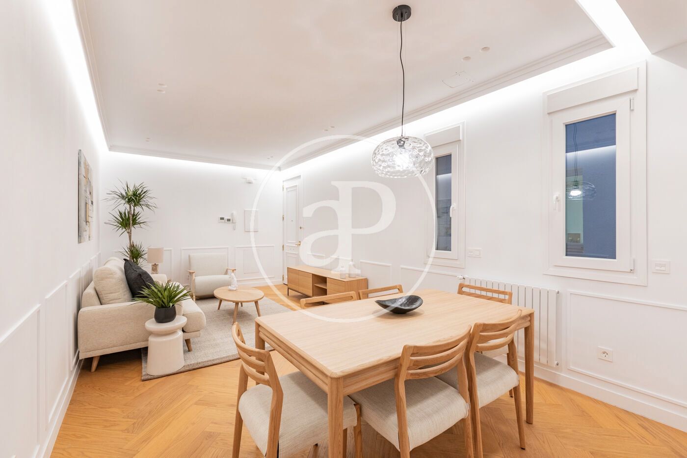 Dining room of Flat for sale in  Madrid Capital  with Air Conditioner, Heating and Furnished