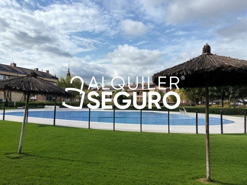 Piscina de Pis de lloguer en Las Rozas de Madrid amb Calefacció, Terrassa i Traster