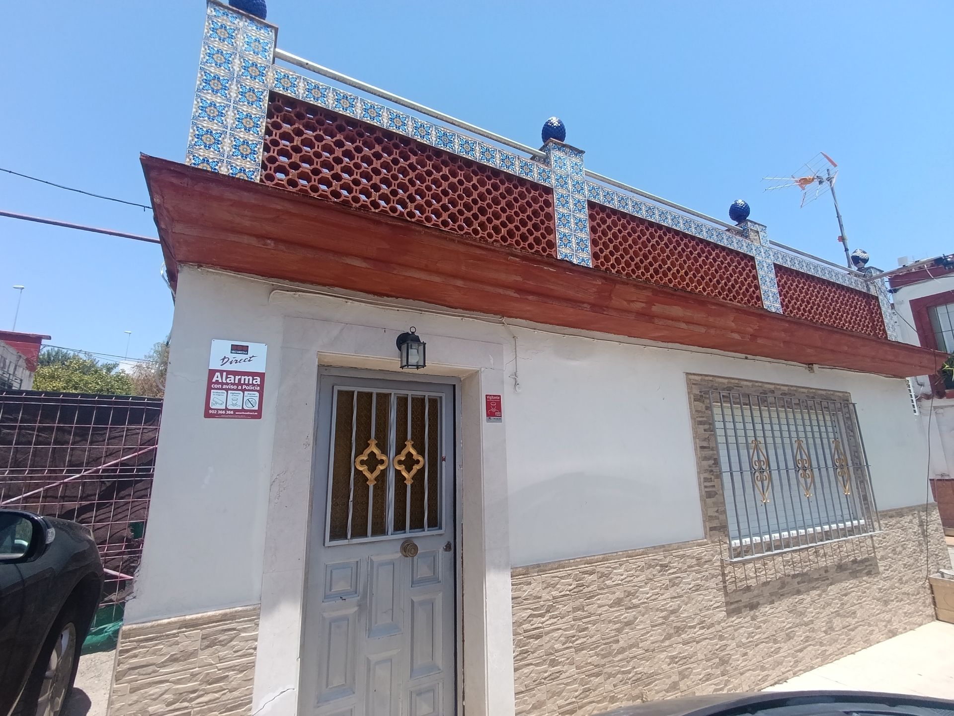 Vista exterior de Casa o xalet en venda en Jerez de la Frontera amb Terrassa