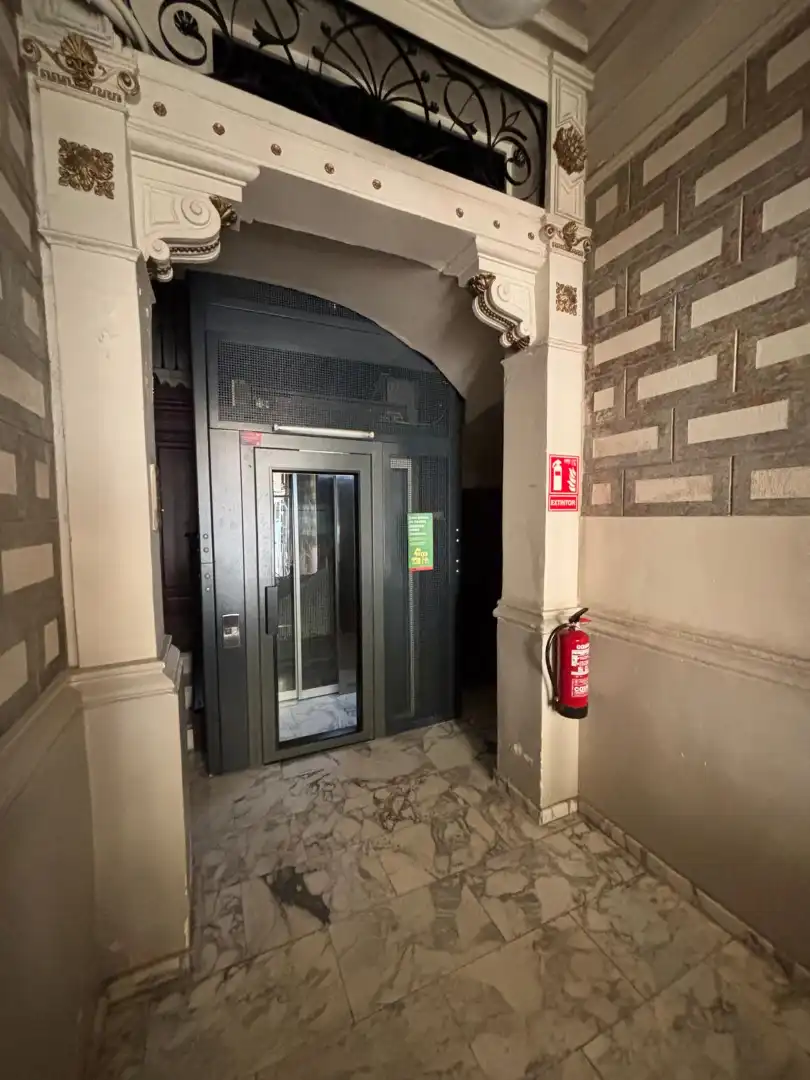 Pis en venda en Barcelona amb Terrassa i Balcó