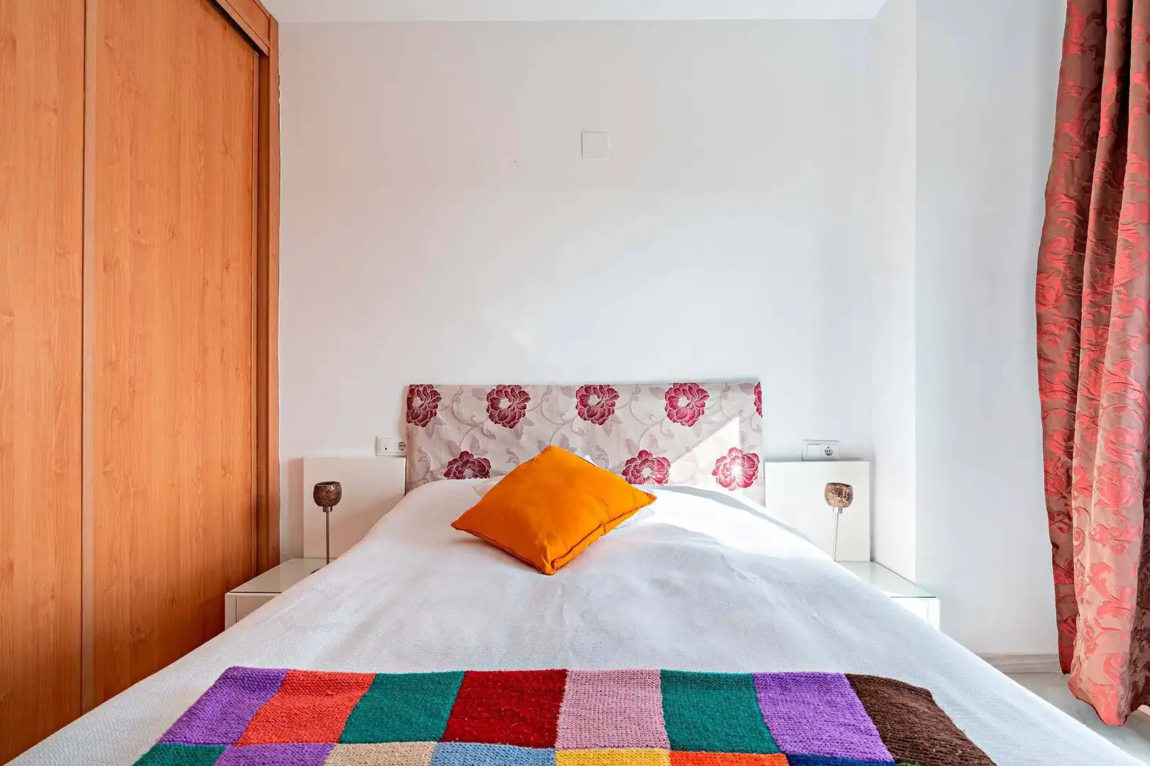 Habitación de Piso en venta en Almería con Jardín privado, Terraza y Trastero