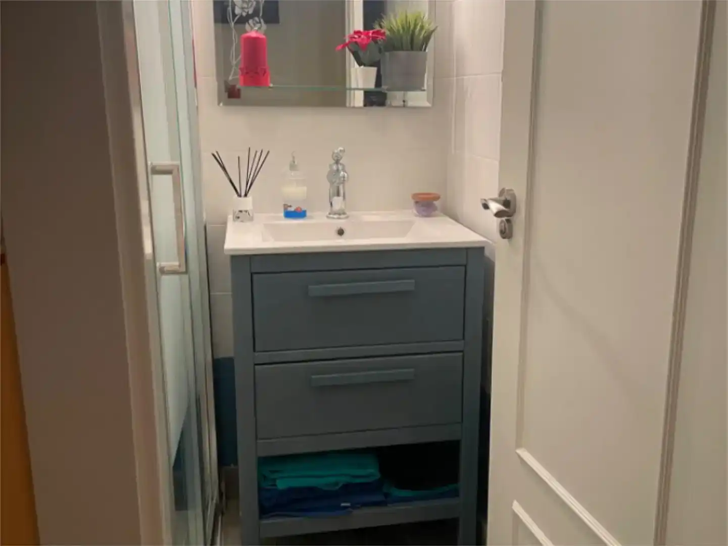 Bathroom of Flat for rent in Rota  with Air Conditioner, Storage room and Swimming Pool