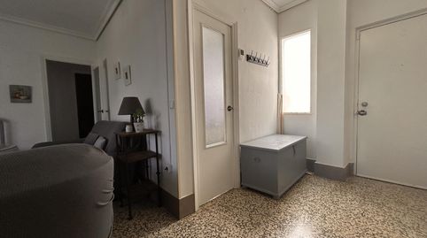 Foto 4 de Apartamento en venta en Calle Albaida #32,3c, Cruz Roja, Sevilla Capital