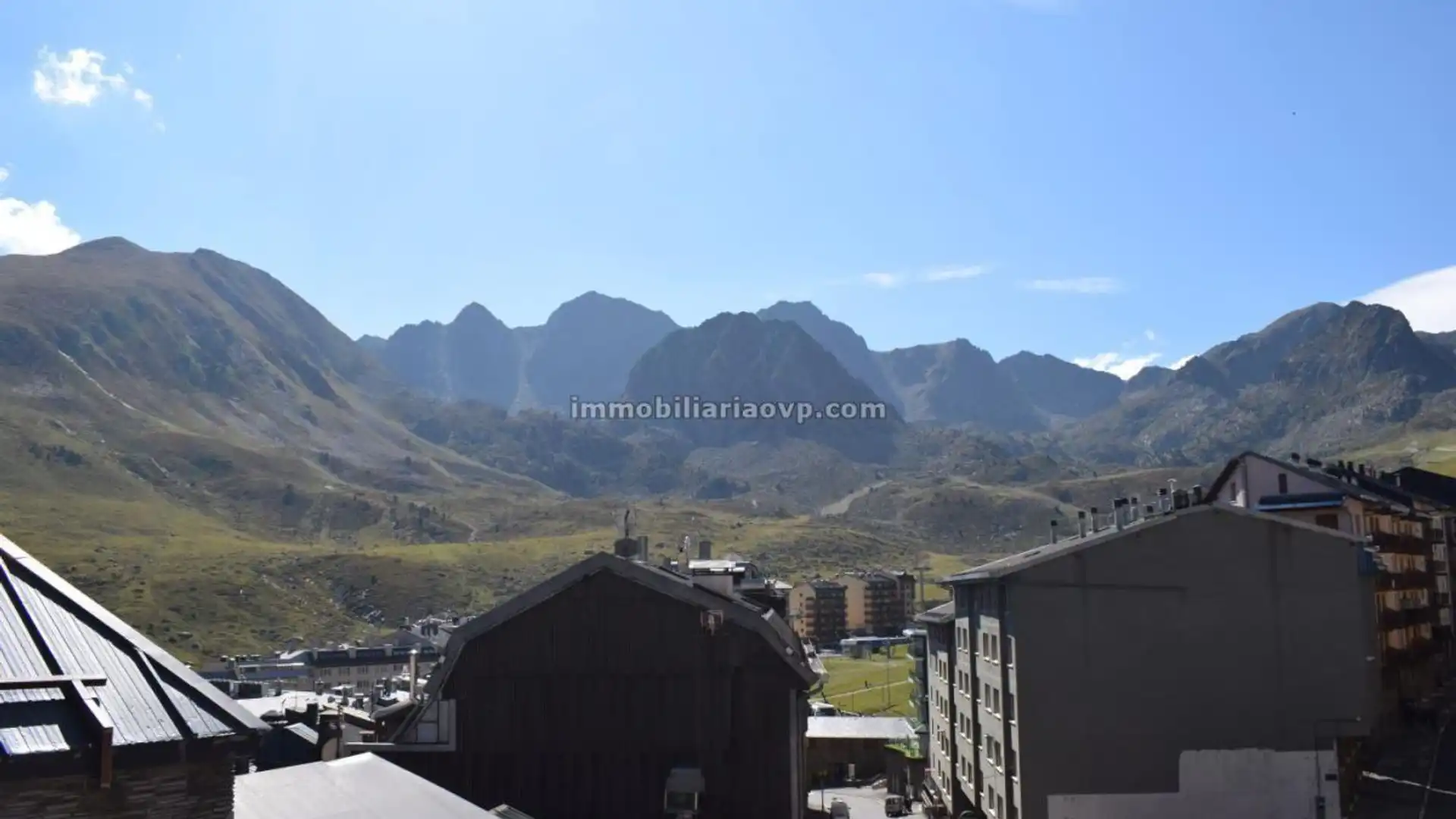 Vista exterior de Edificio en venta en Encamp