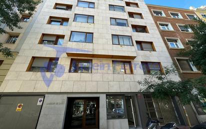 Exterior view of Planta baja for sale in  Madrid Capital