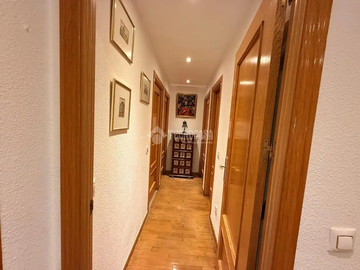 Piso con ascensor en venta en Parque Oeste - Fuente Cisneros, imagen 3