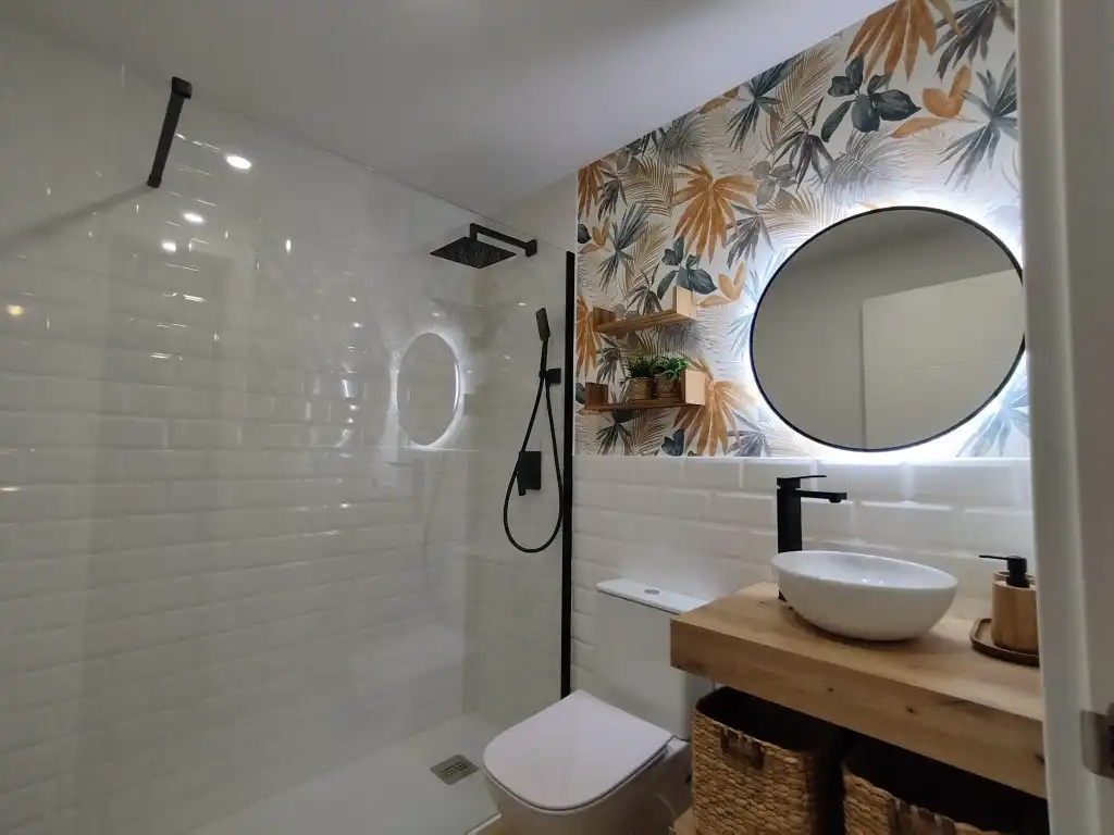 Baño de Estudio en venta en Castellón de la Plana / Castelló de la Plana con Aire acondicionado