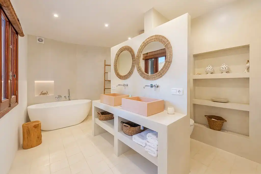 Baño de Finca rústica en venta en Pollença con Aire acondicionado, Calefacción y Jardín privado